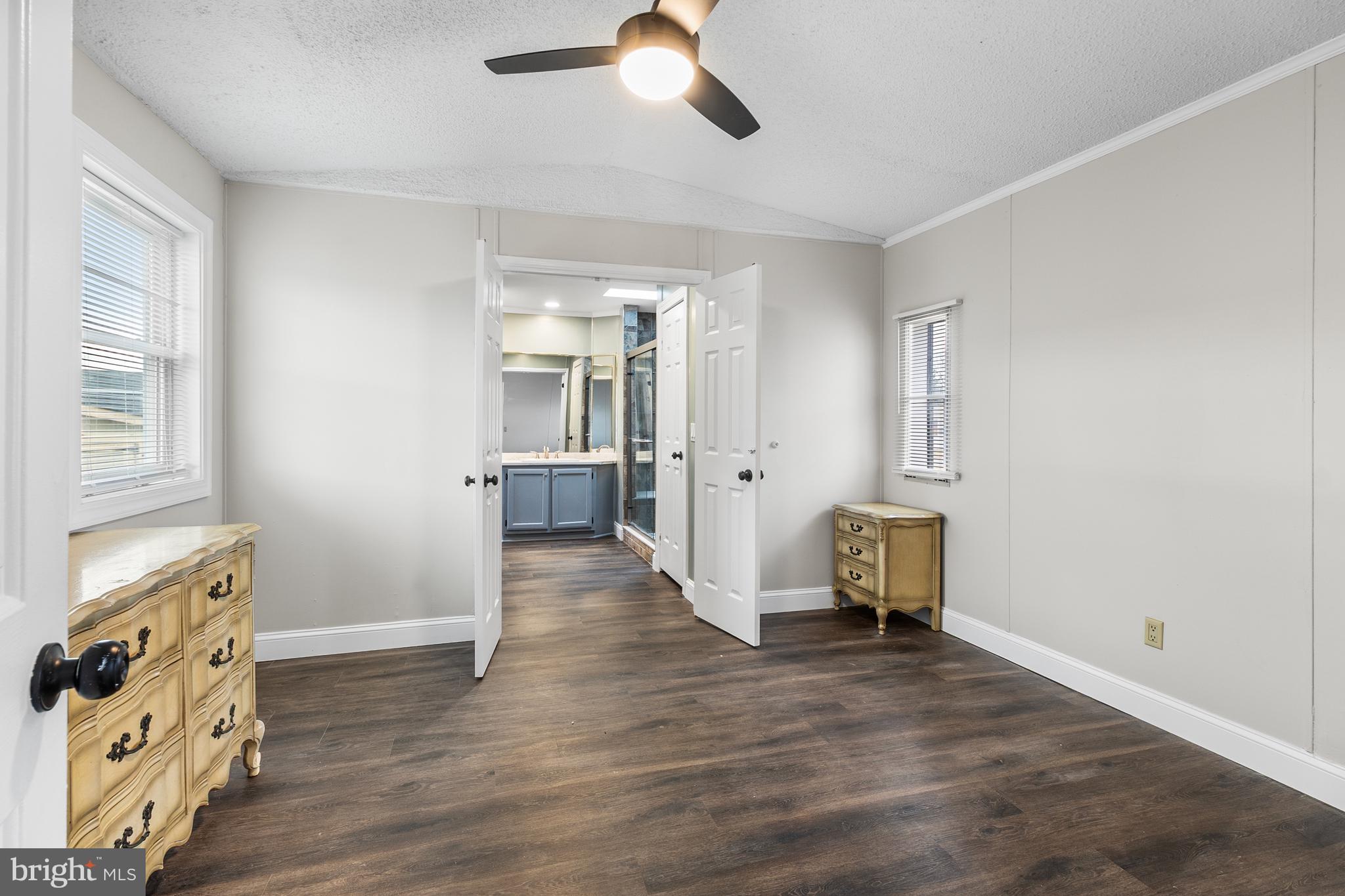 1211 DONNA MARIE WAY