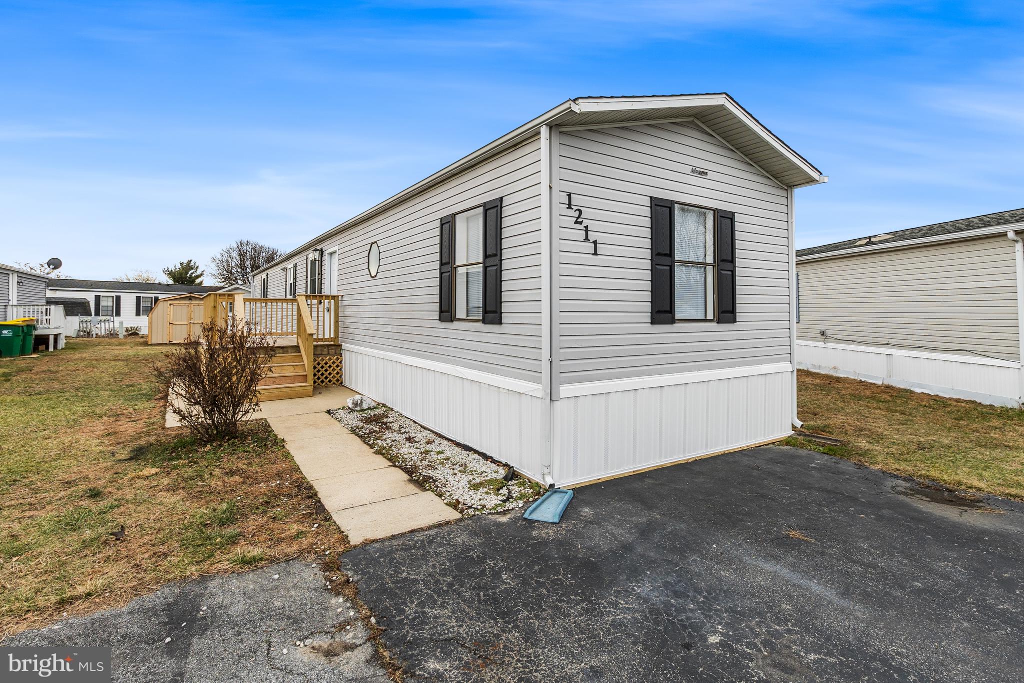 1211 DONNA MARIE WAY