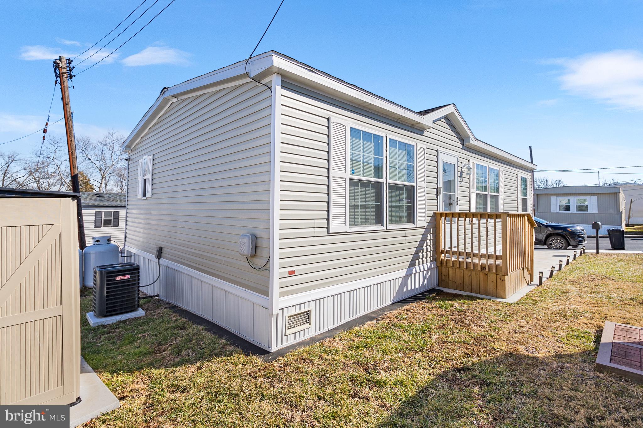 89 CEDAR STREET