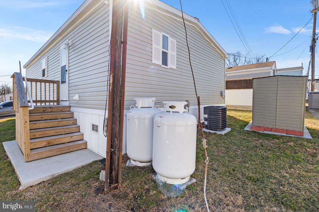 89 CEDAR STREET