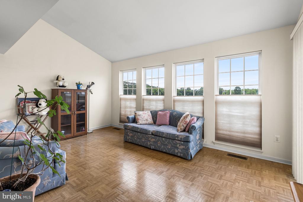4 LEXTON ROAD