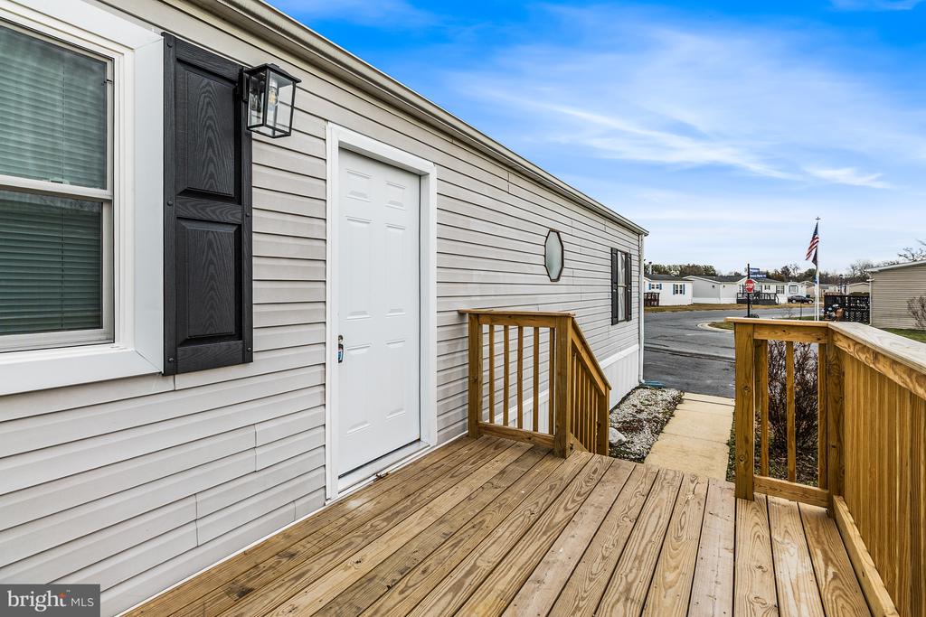 1211 DONNA MARIE WAY