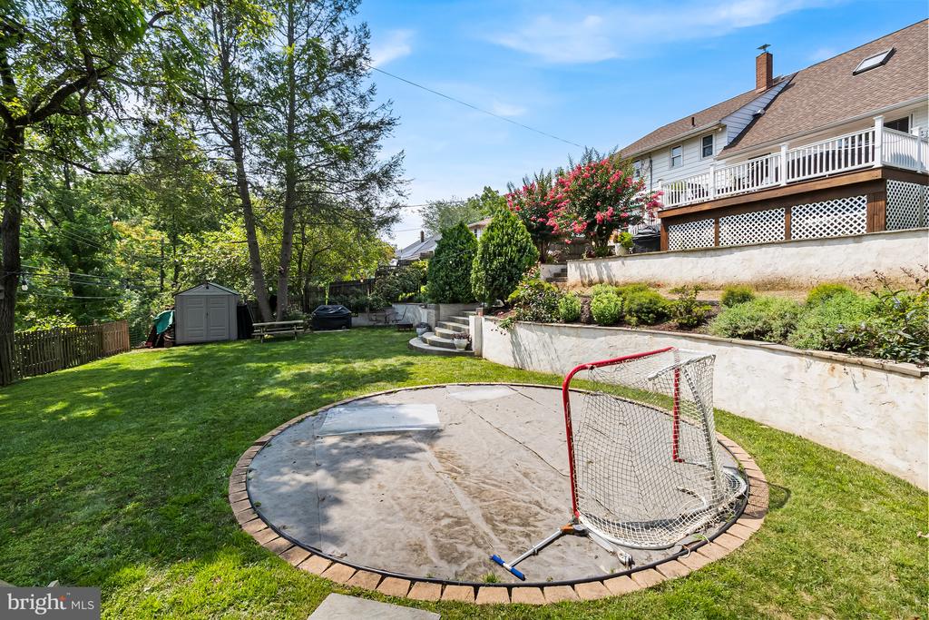 510 RIDGE AVENUE