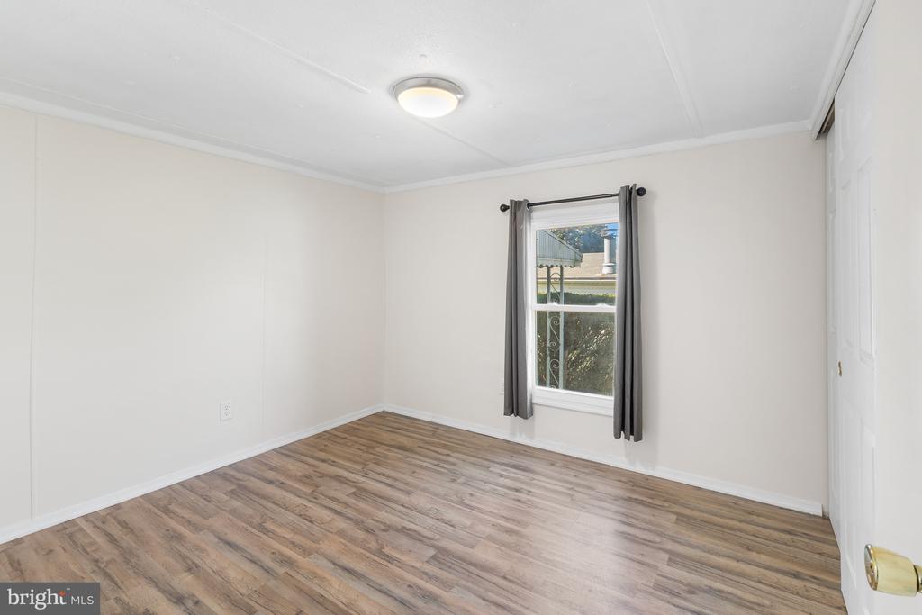 2 WESTVIEW WAY