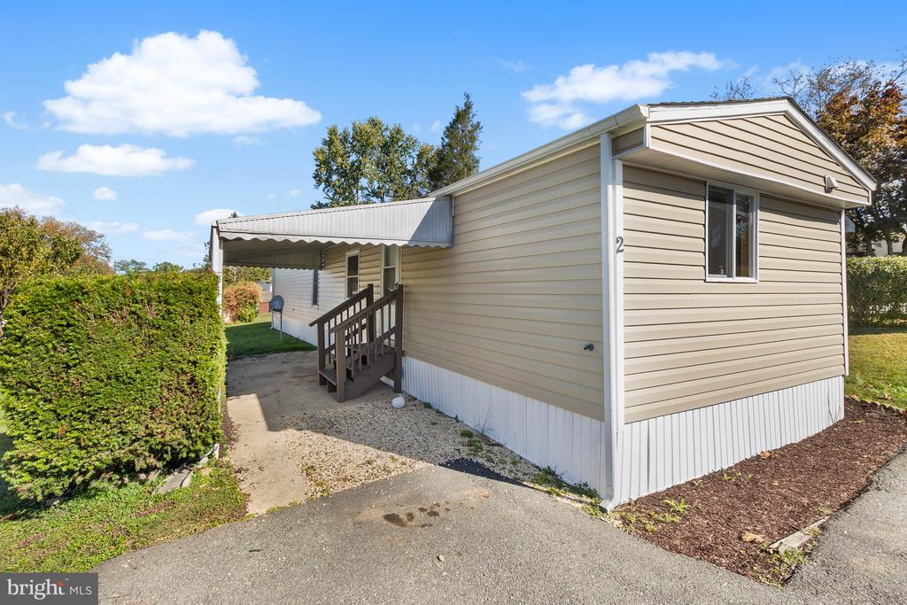 2 WESTVIEW WAY