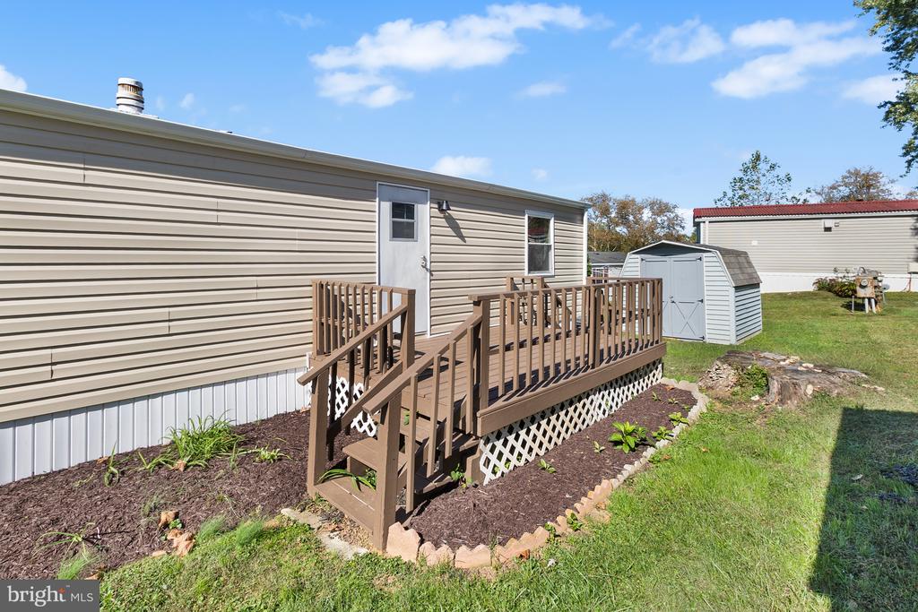 2 WESTVIEW WAY
