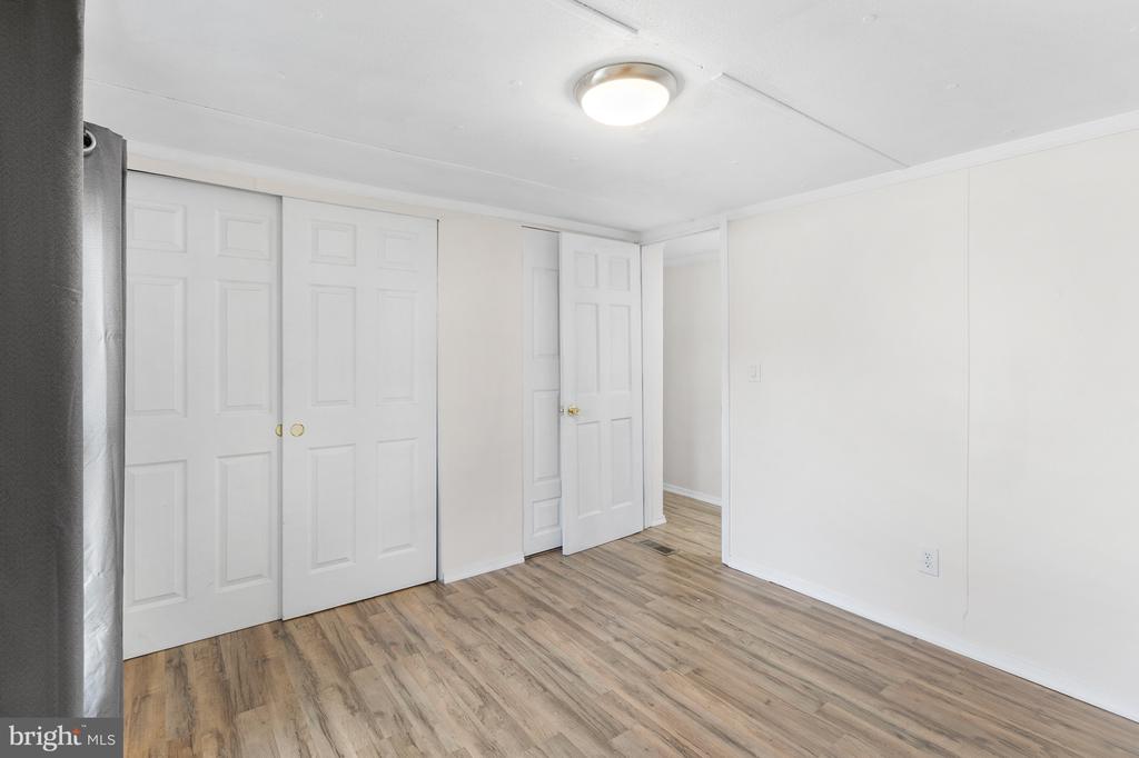 2 WESTVIEW WAY