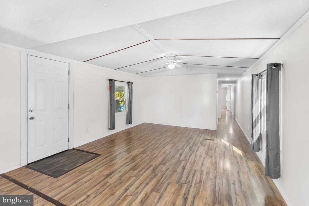 2 WESTVIEW WAY