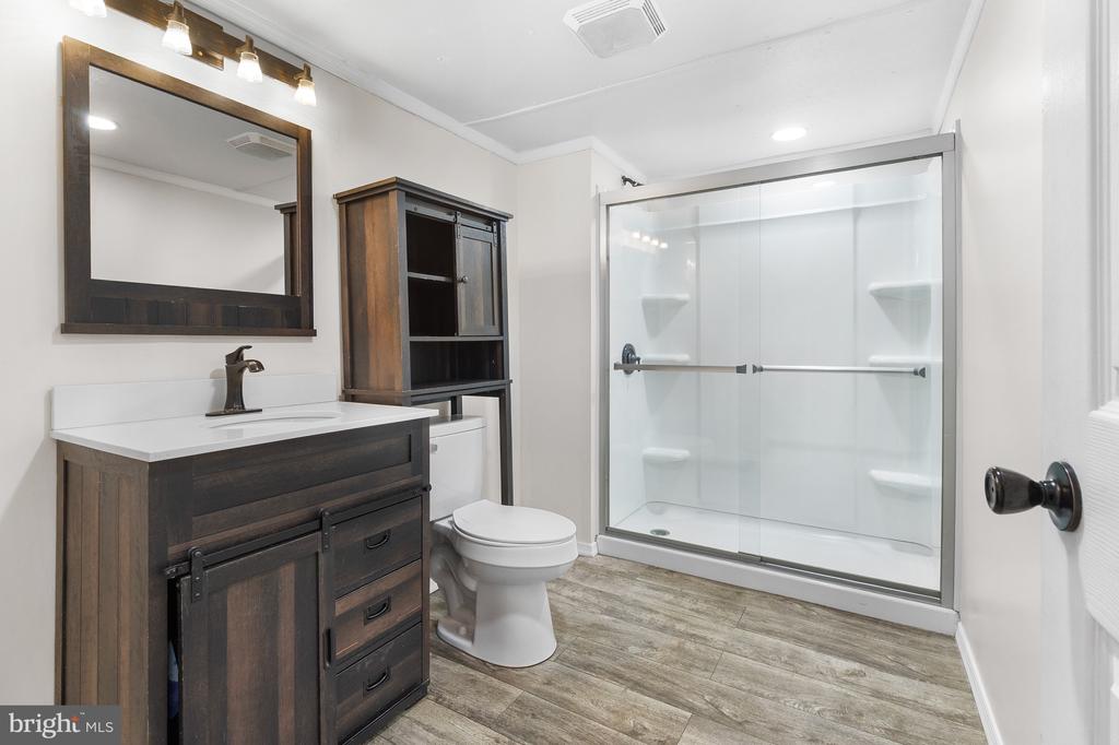 2 WESTVIEW WAY