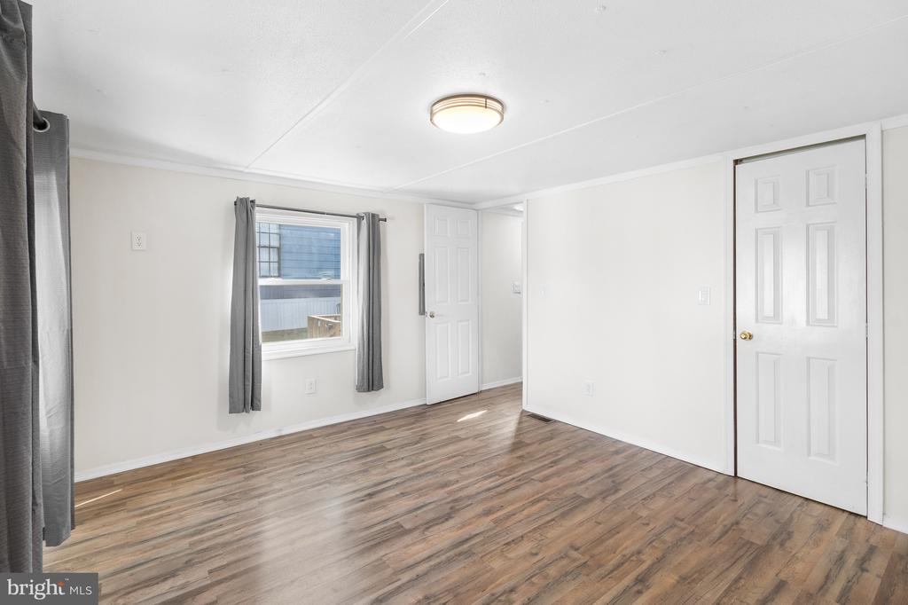 2 WESTVIEW WAY