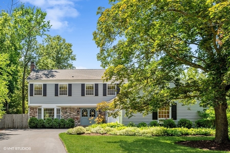 1345 W Deerpath Road