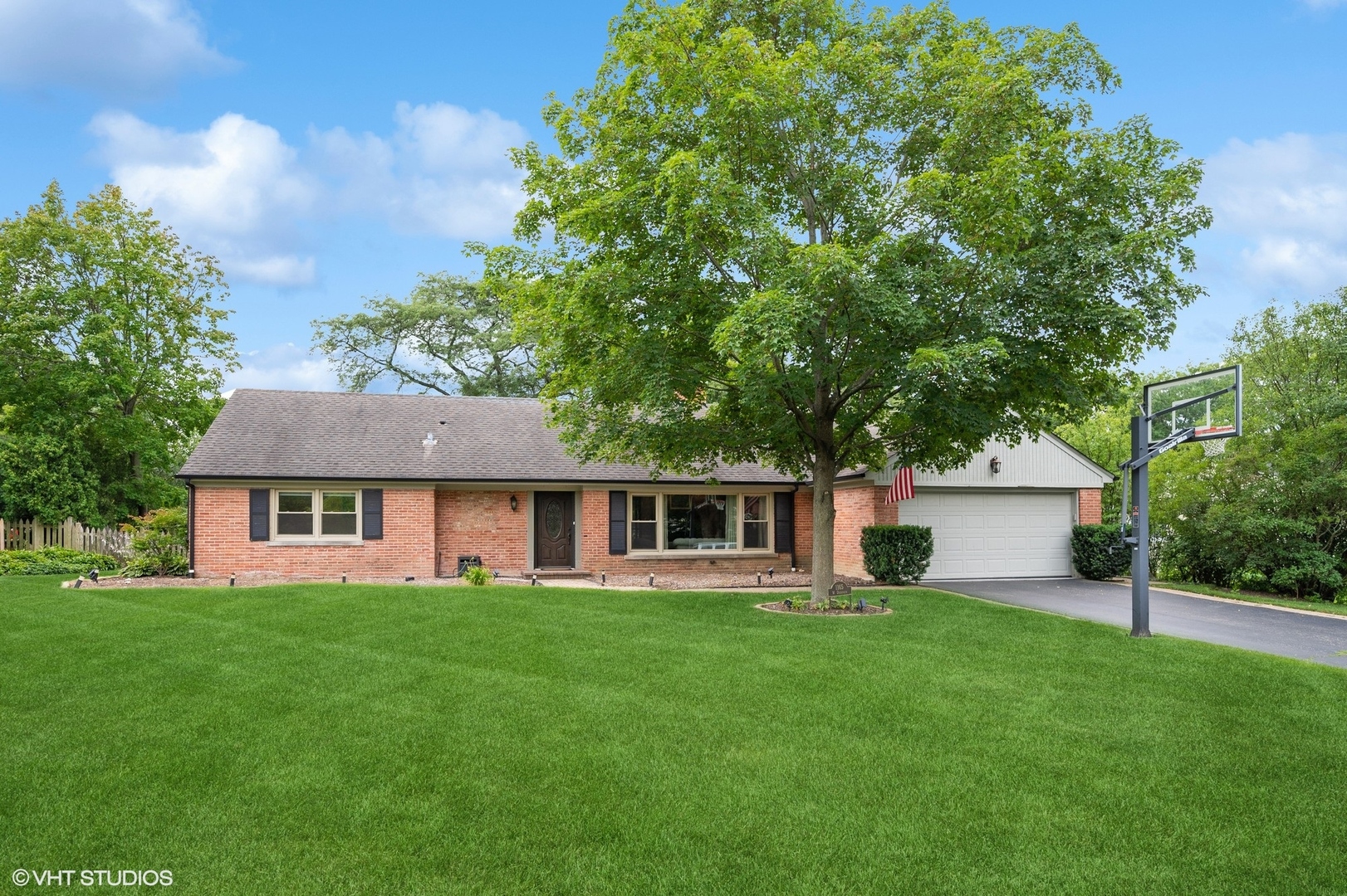 1165 W Deerpath Road