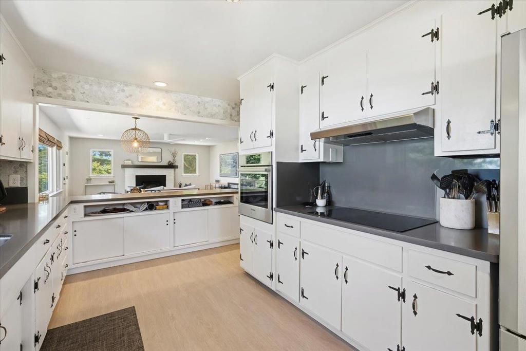 12960 Skyline Boulevard