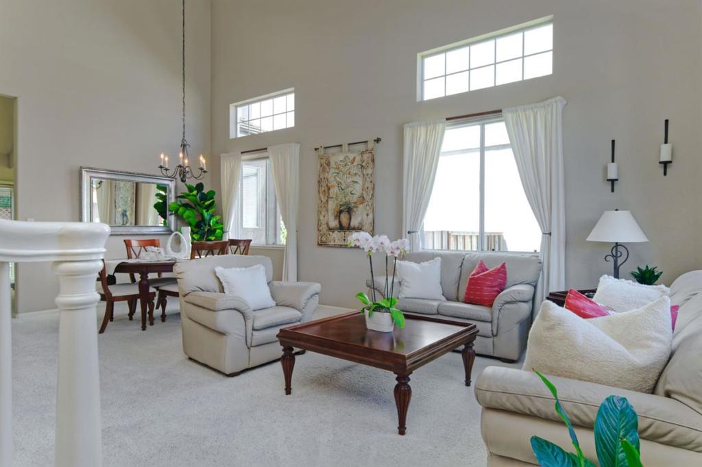 5633 Ravenna Court