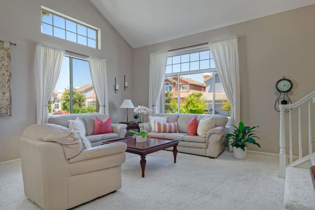 5633 Ravenna Court