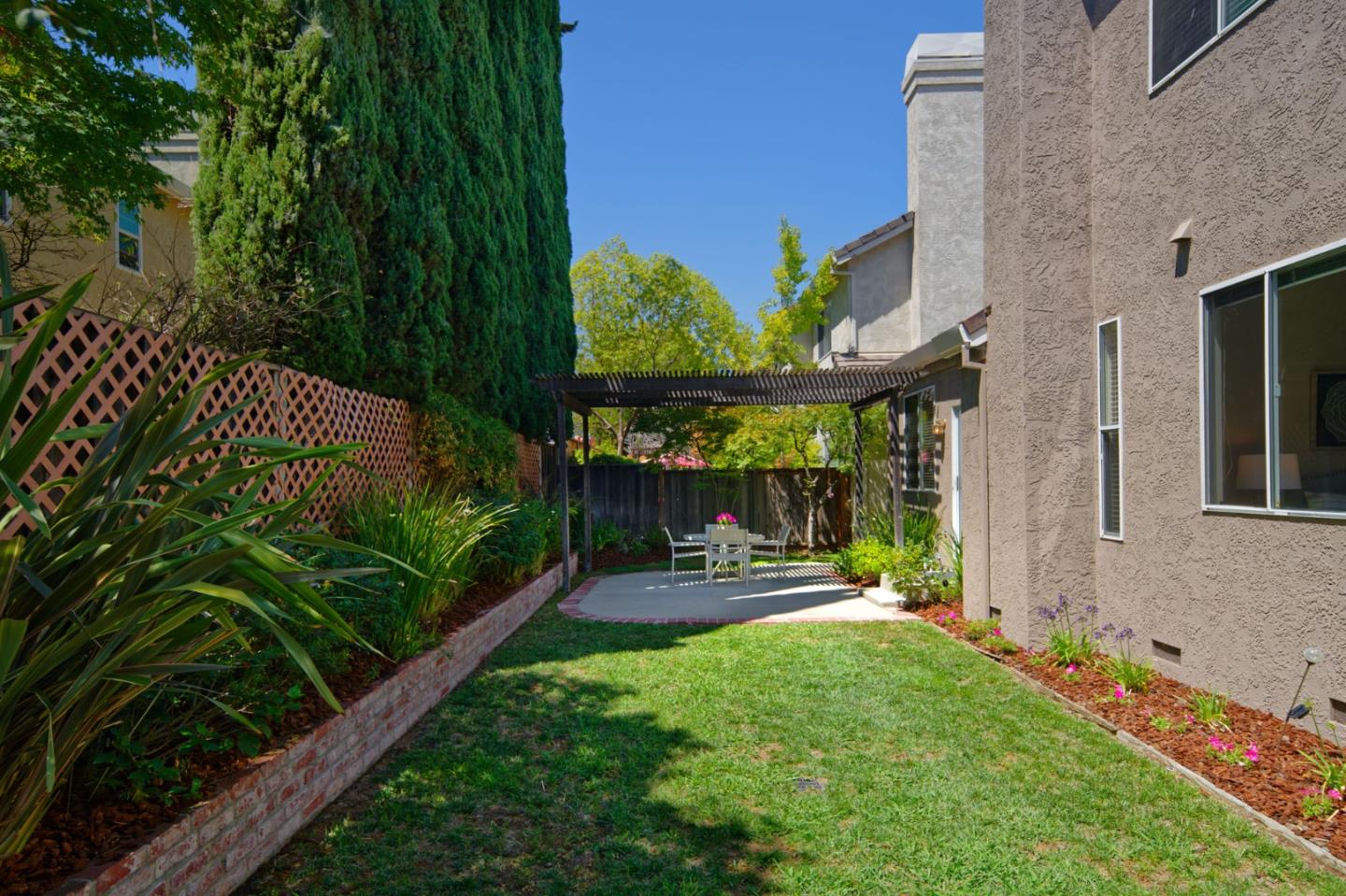 5633 Ravenna Court