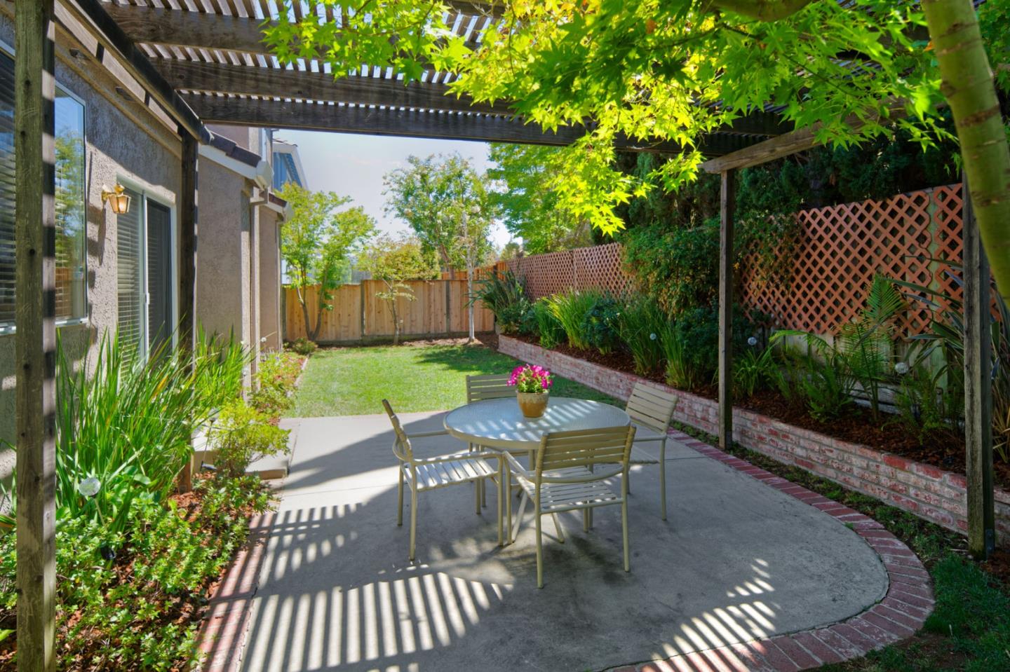 5633 Ravenna Court