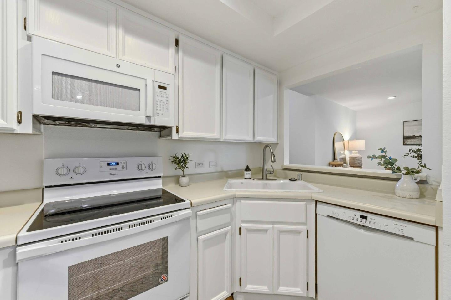 3115 Heather Ridge Drive