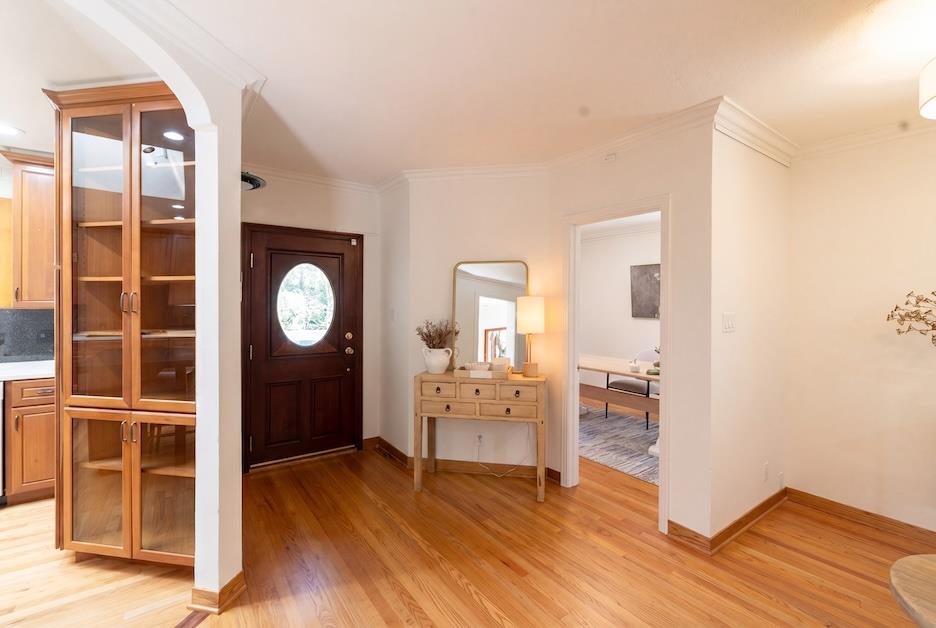 3 Euclid Avenue