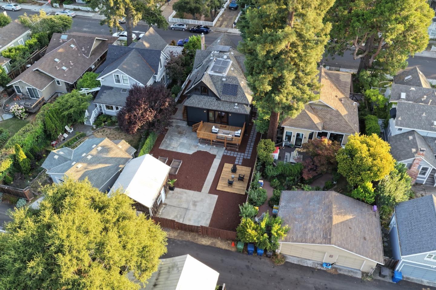 135 Johnson AVE