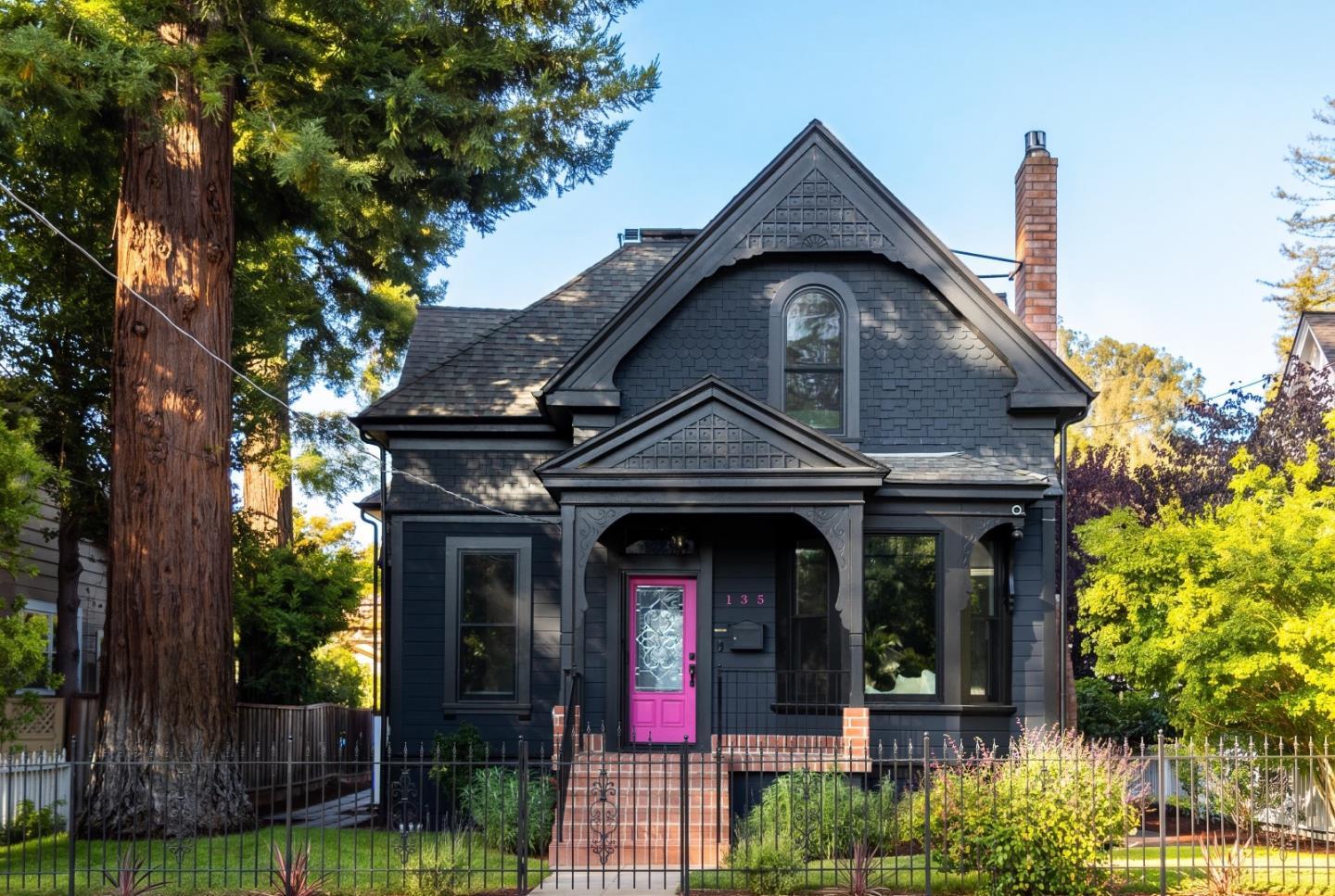 135 Johnson AVE