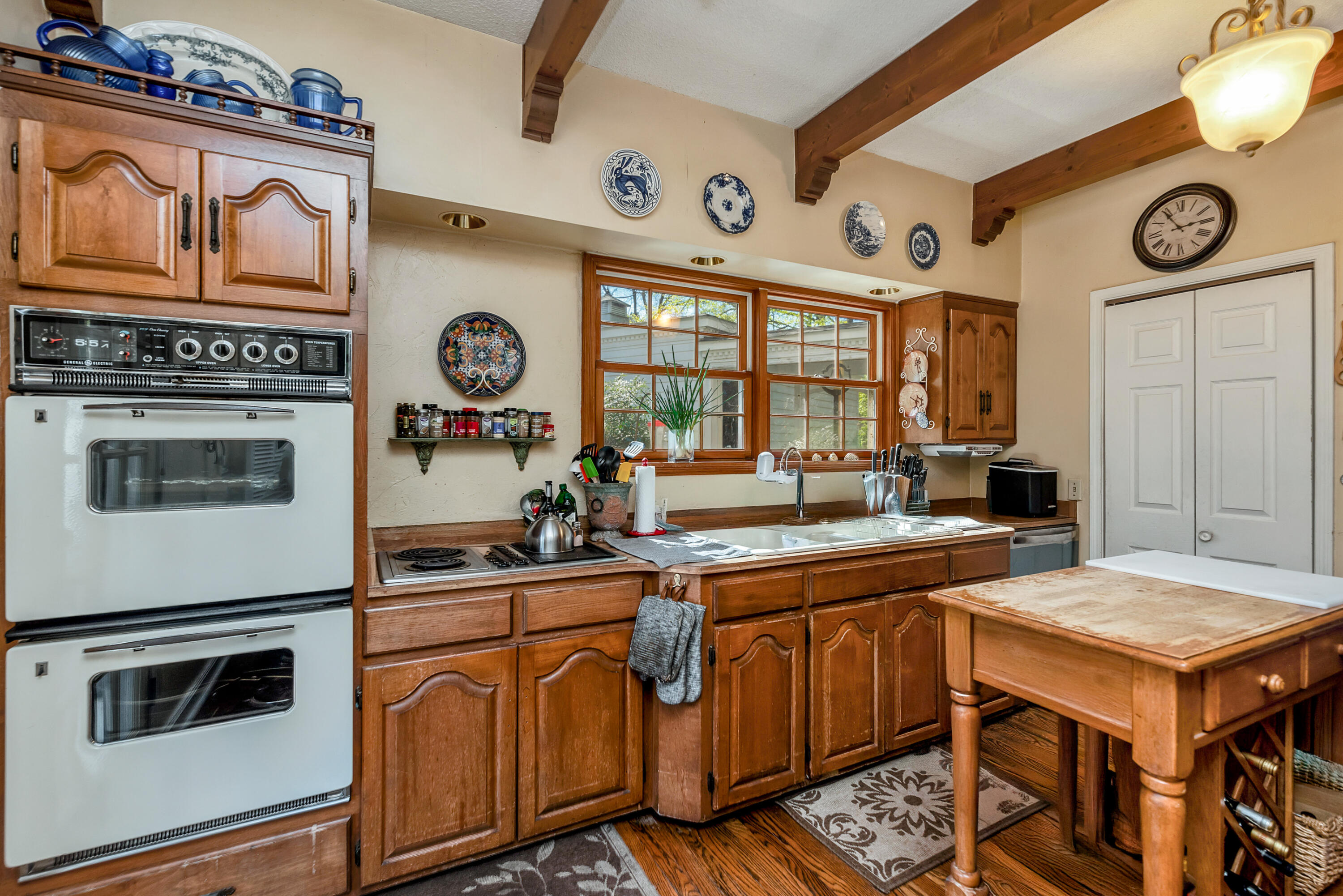 1223 W Wire Road West