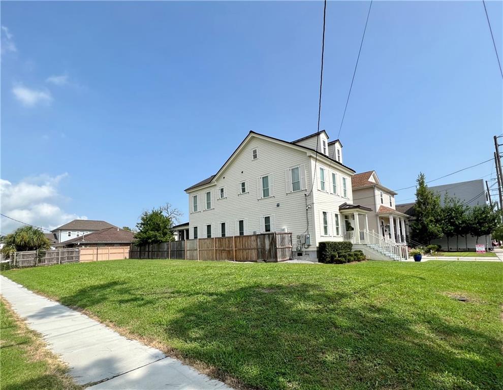 6234 PONCHARTRAIN Boulevard