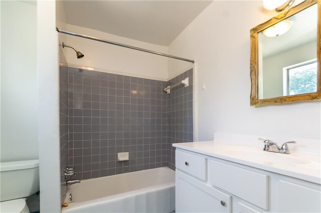 1025 FRENCHMEN Street