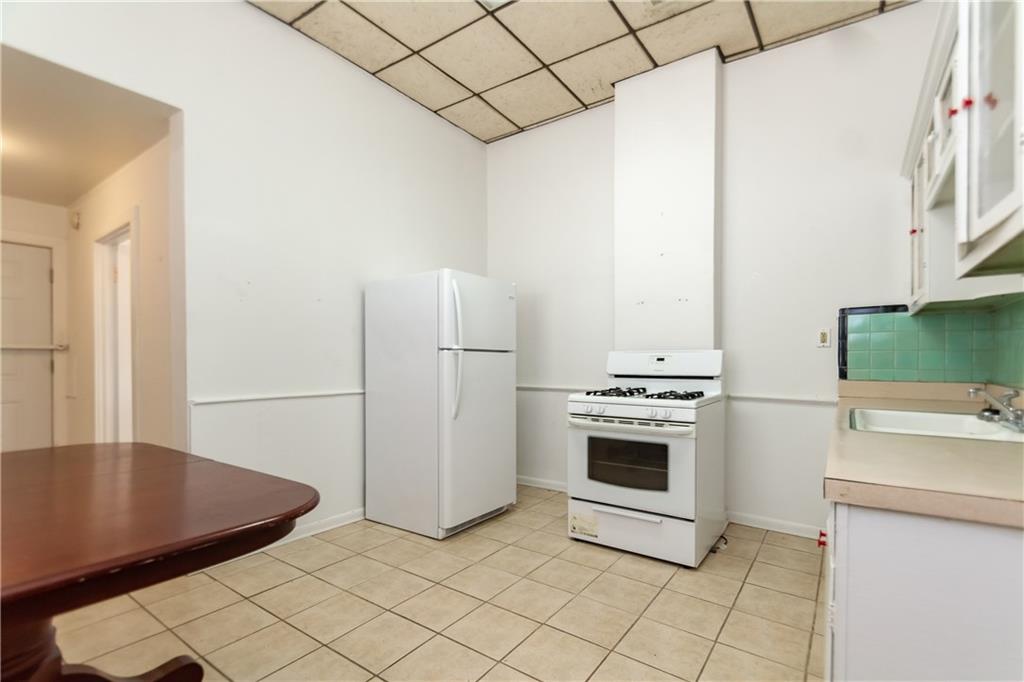 1025 FRENCHMEN Street