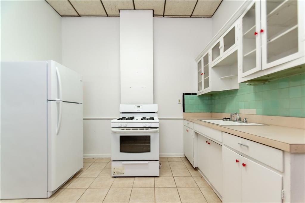 1025 FRENCHMEN Street