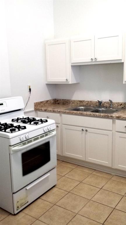 1025 FRENCHMEN Street