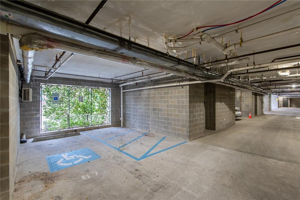 900 BARTHOLOMEW Street 418