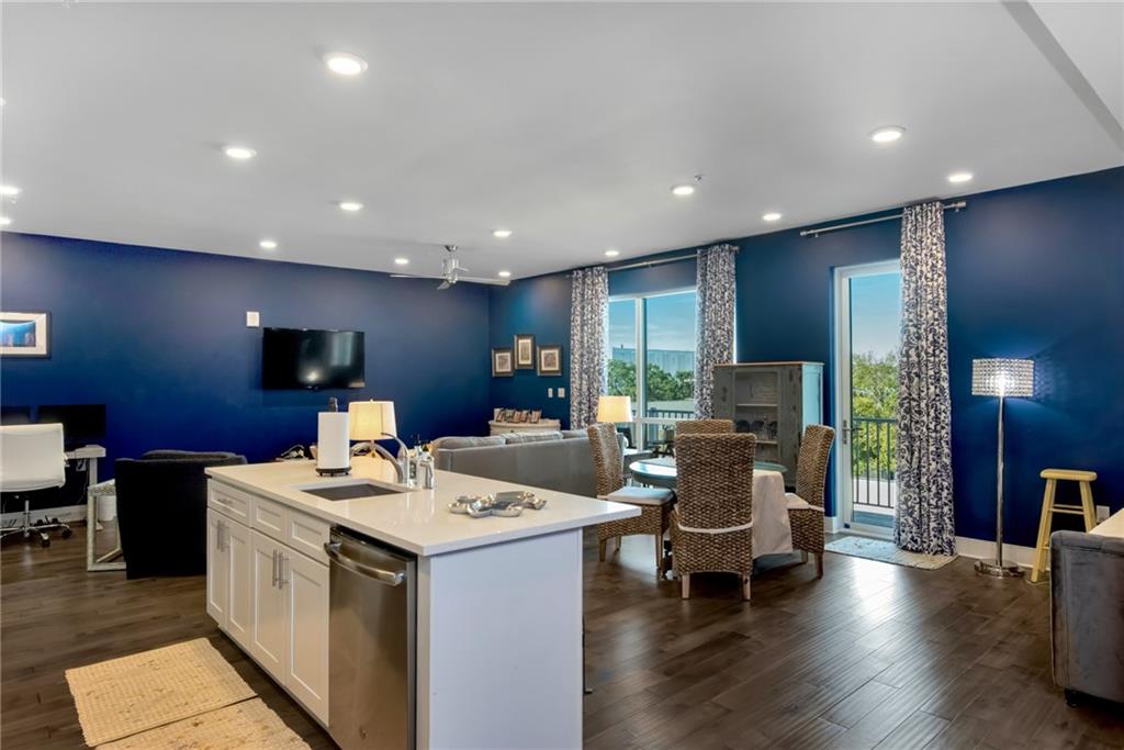 900 BARTHOLOMEW Street 418