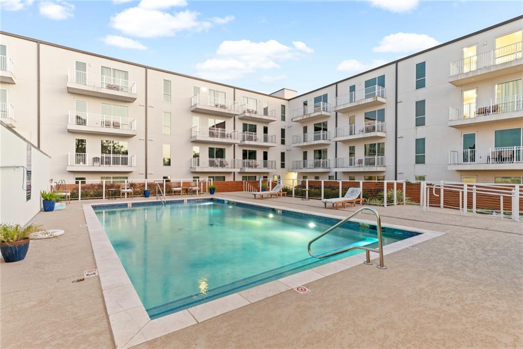 900 BARTHOLOMEW Street 418