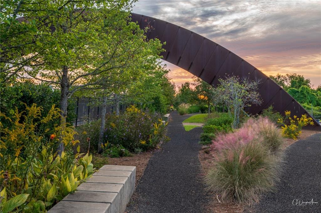 900 BARTHOLOMEW Street 418