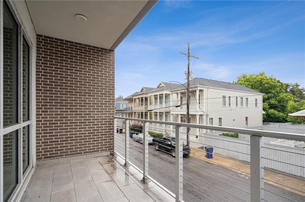 900 BARTHOLOMEW Street 202