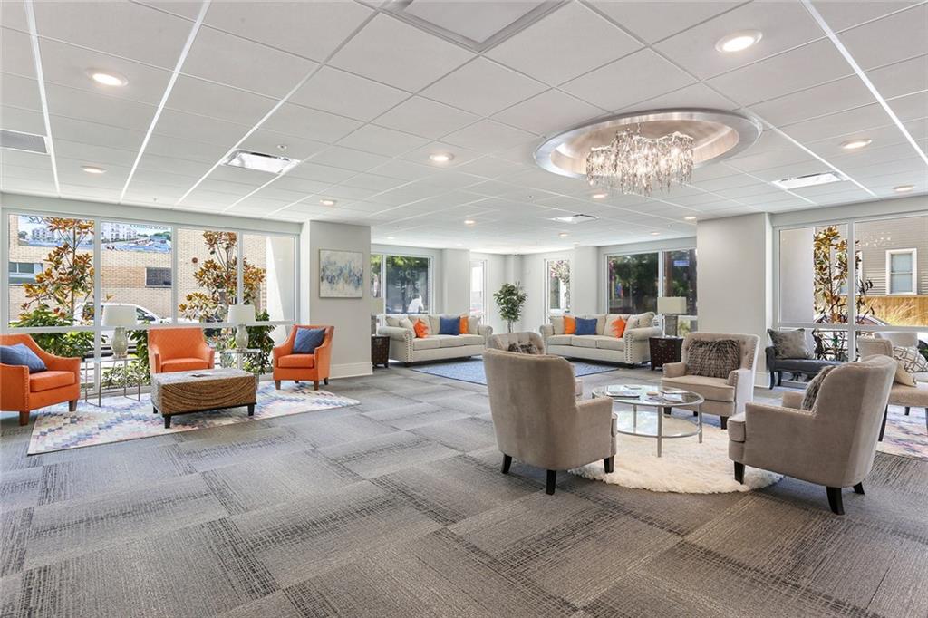 900 BARTHOLOMEW Street 202