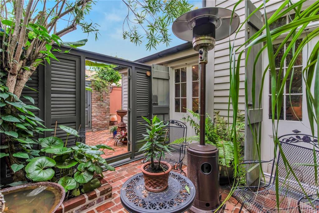 625 DUMAINE ST Street