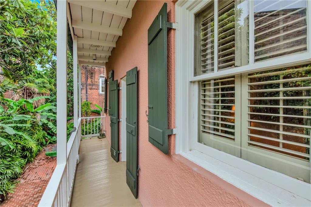 625 DUMAINE ST Street