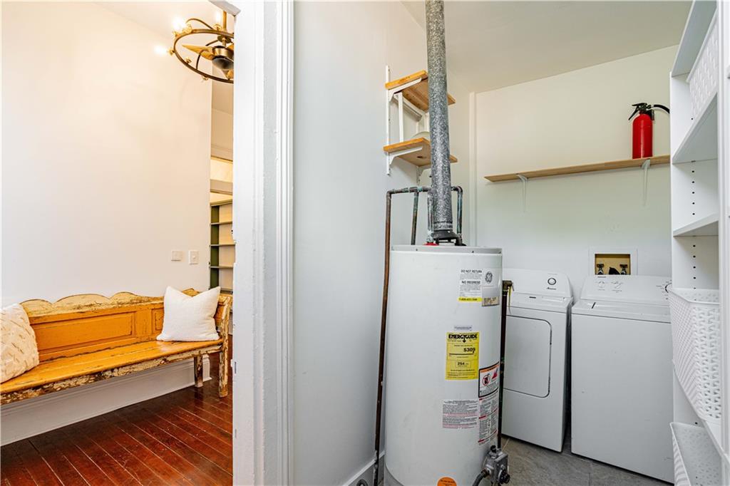 1325 SIXTH Street 1325