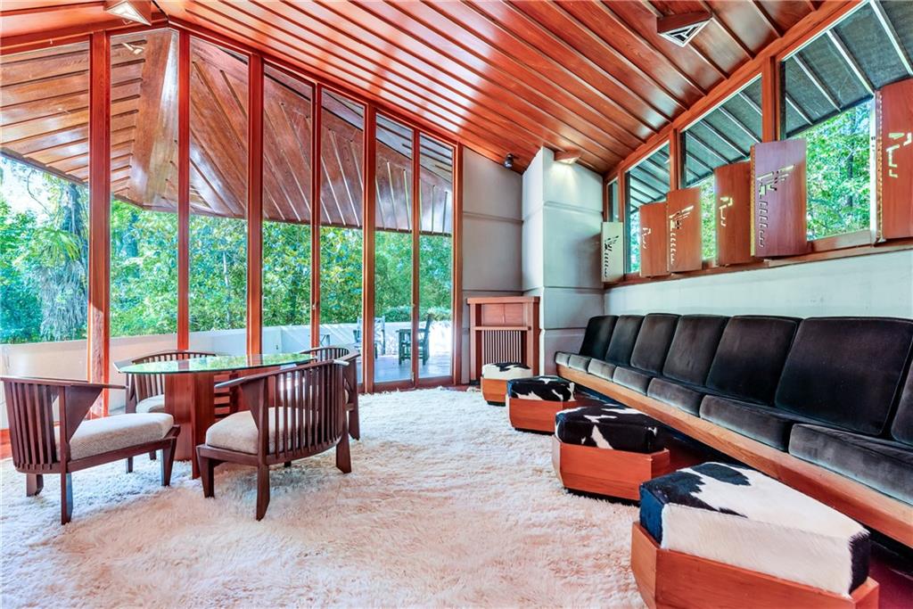 306 GLENWAY Drive