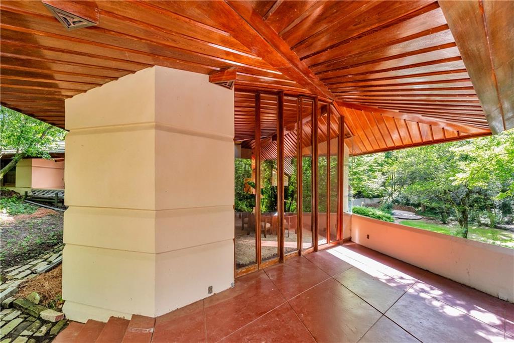 306 GLENWAY Drive