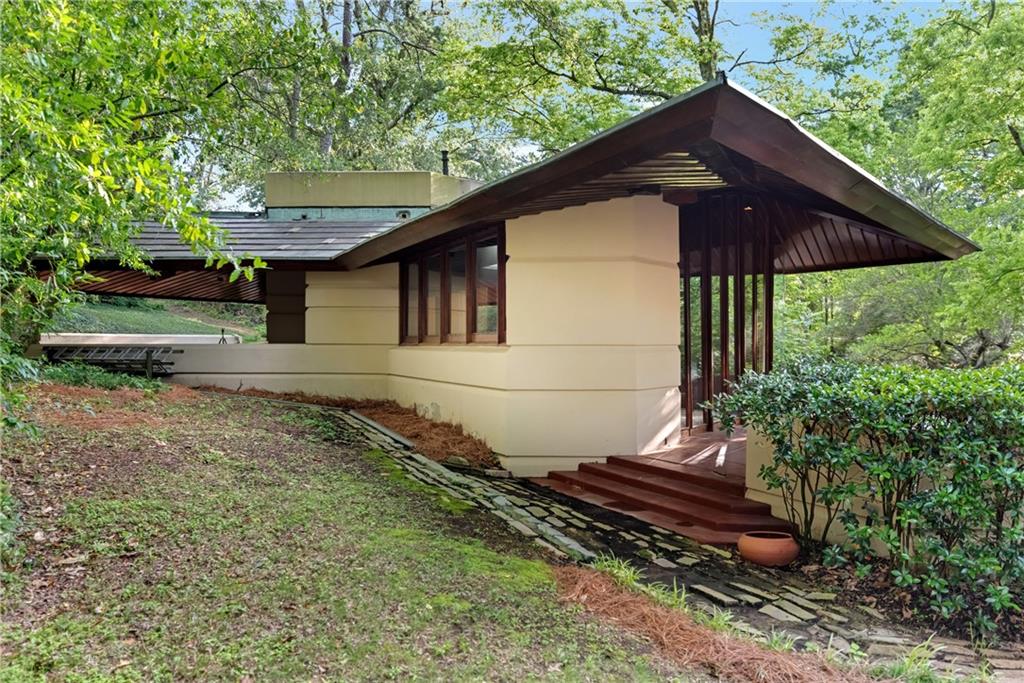 306 GLENWAY Drive