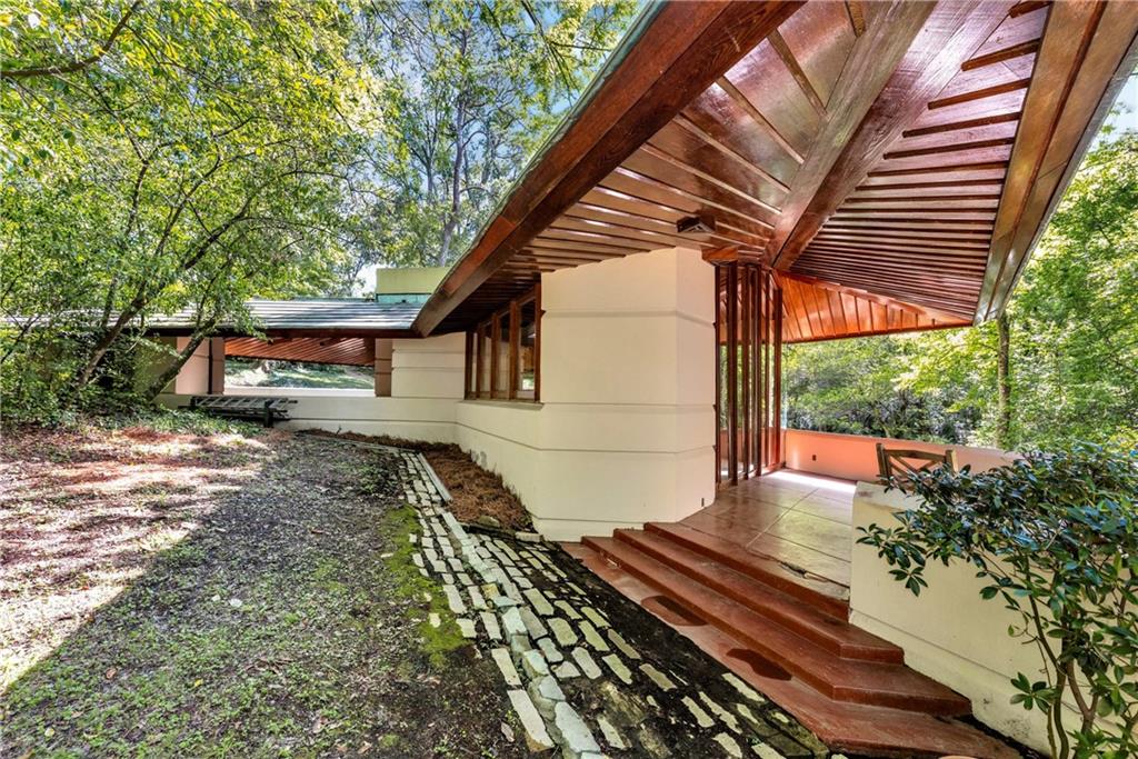 306 GLENWAY Drive