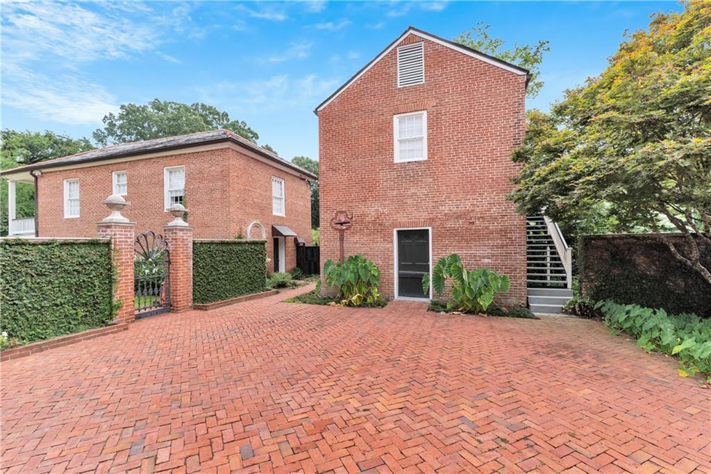201 LOWER WOODVILLE Road