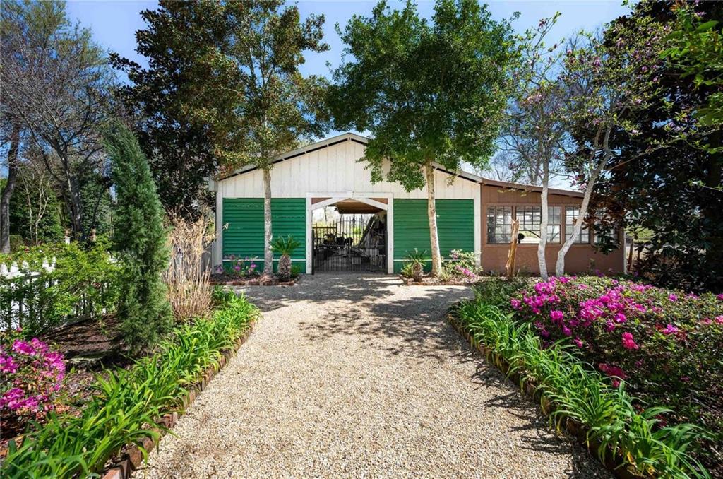 17523 HWY 418 Highway