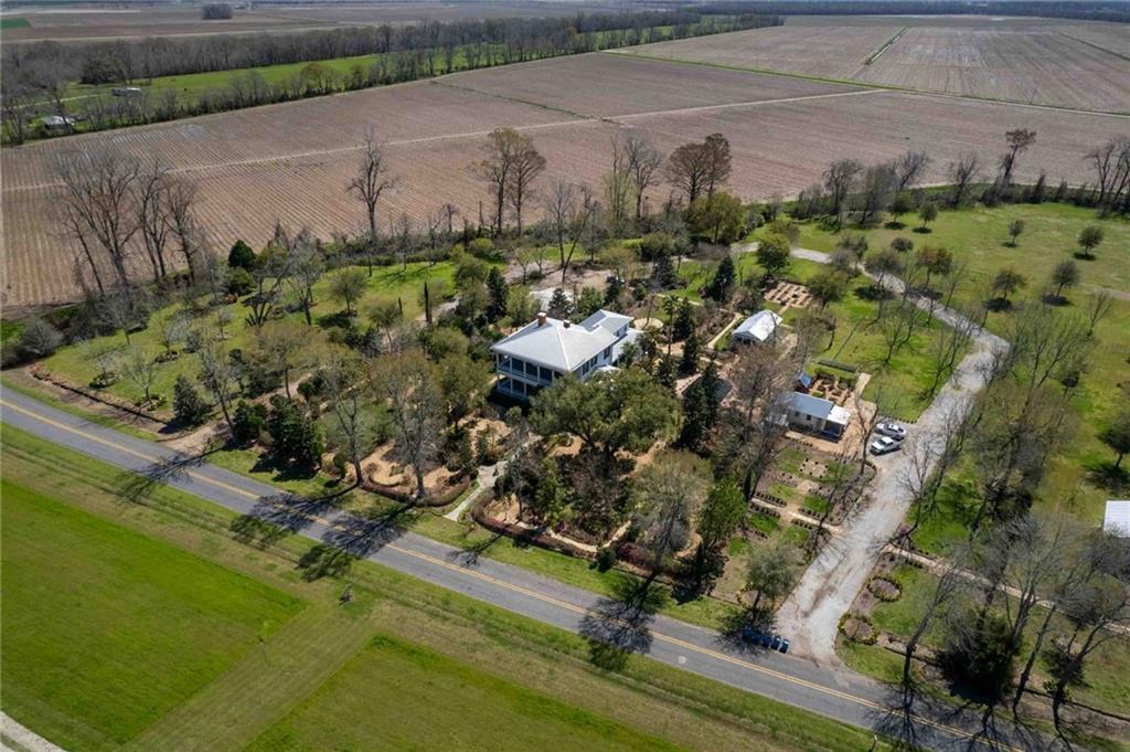 17523 HWY 418 Highway