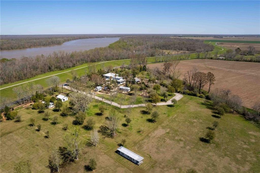 17523 HWY 418 Highway