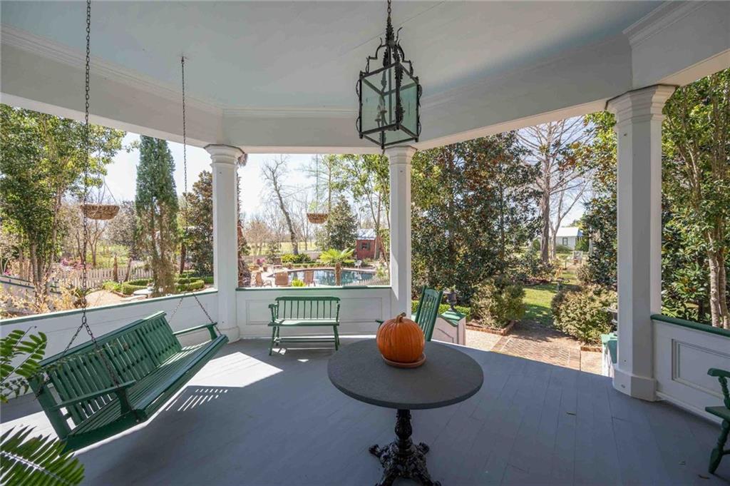 17523 HWY 418 Highway