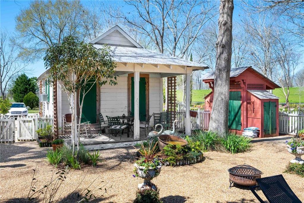 17523 HWY 418 Highway